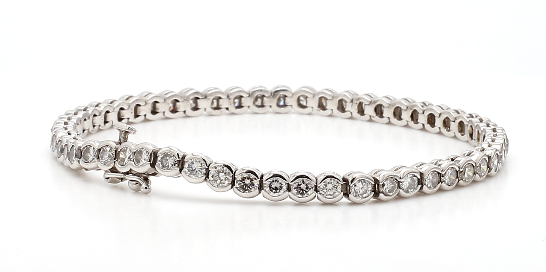 5.24ctw Round Diamond Classic Tennis Bracelet