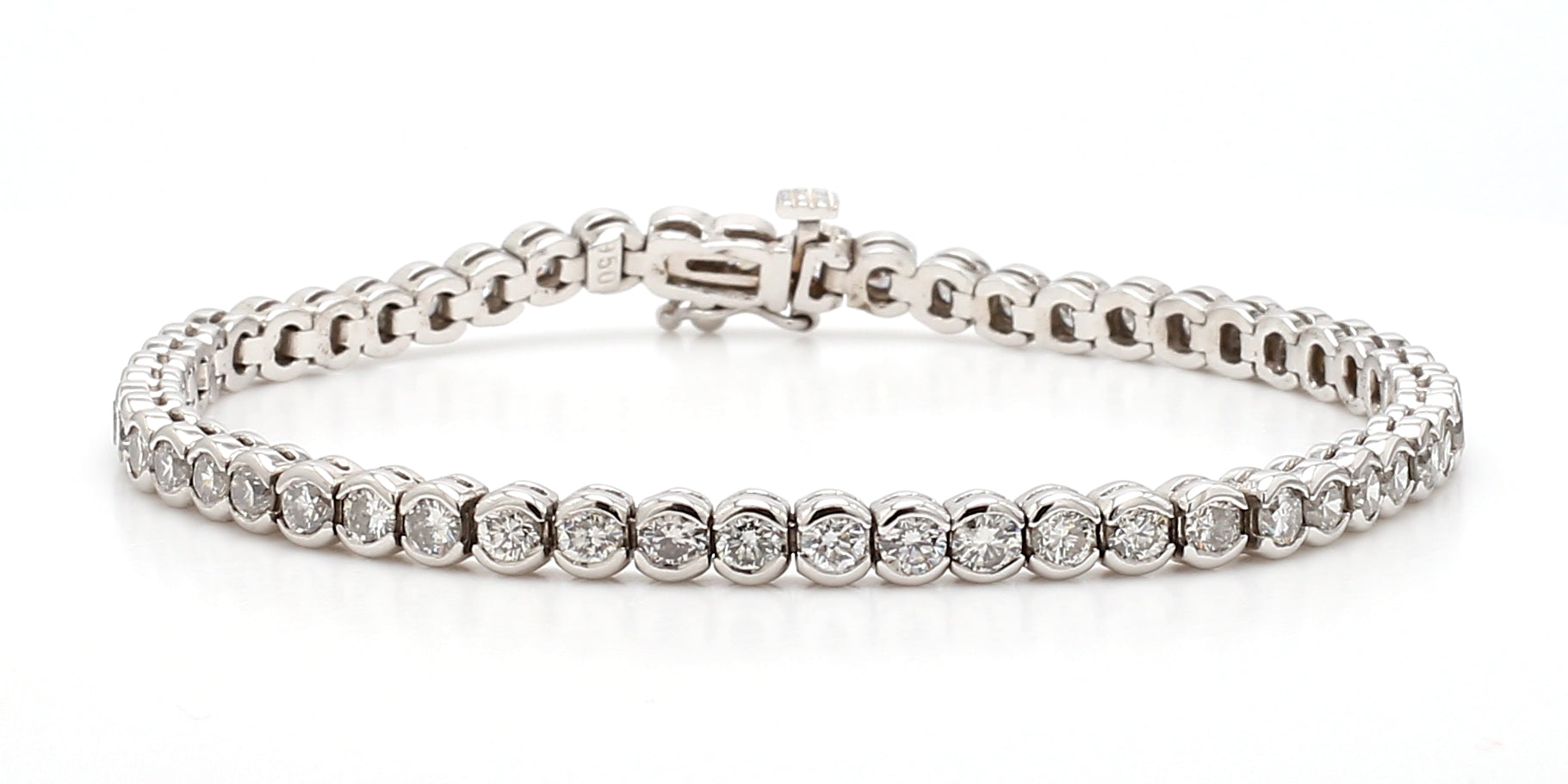 5.24ctw Round Diamond Classic Tennis Bracelet