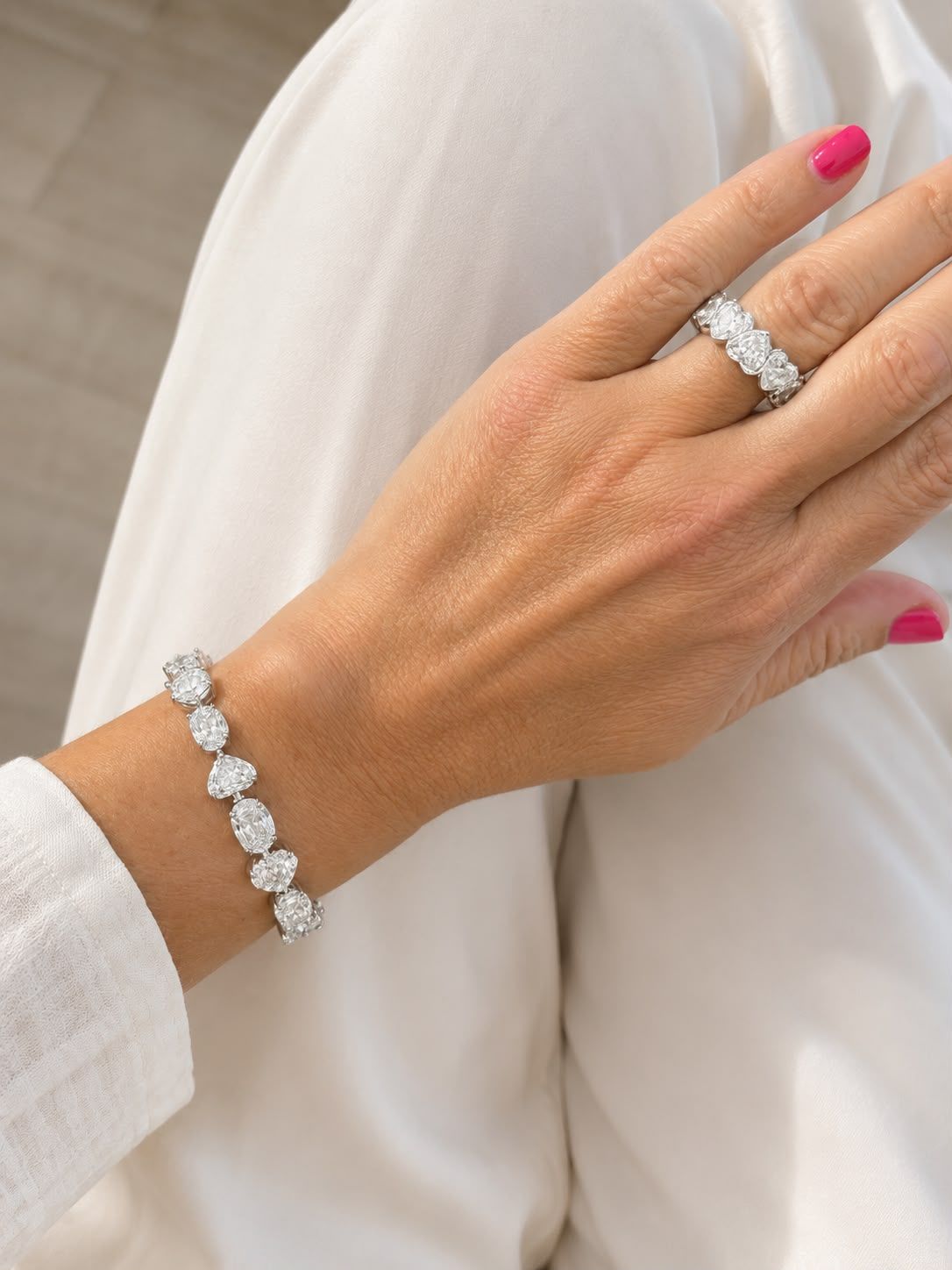 22.74 carat mixed step-cut diamond bracelet in platinum, alternate product image