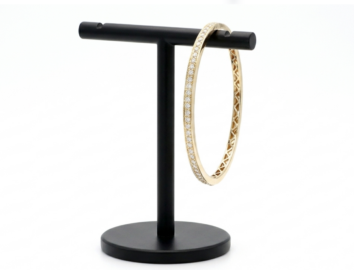 0.64ctw Round Diamond Slim Hinged Bangle