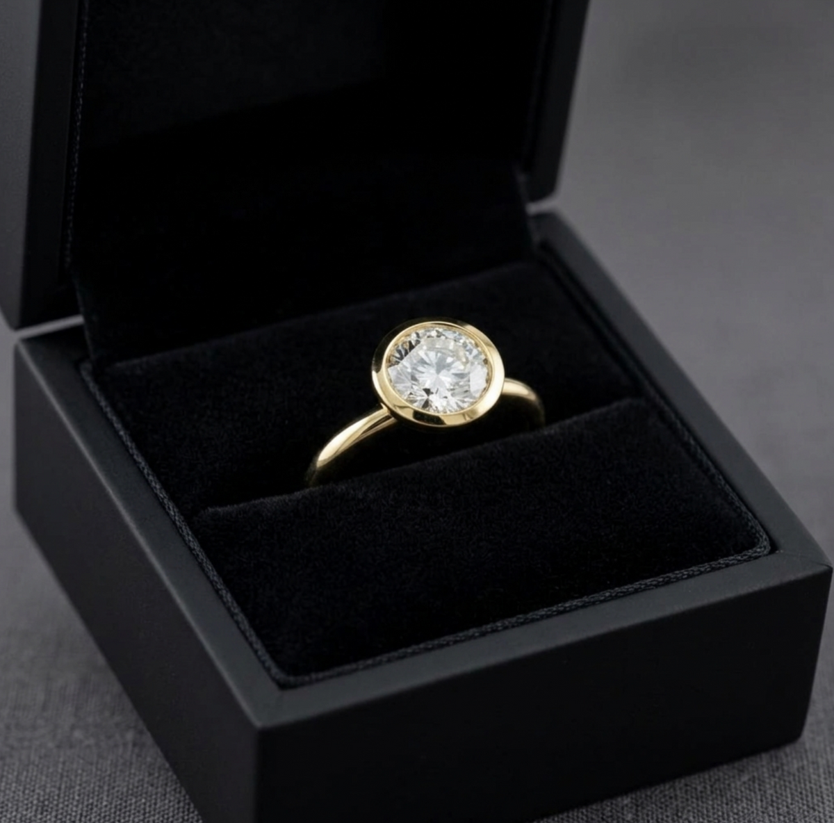 Mon Petit Coeur Bezel Solitaire Engagement Ring Setting in 18K Yellow Gold, detail